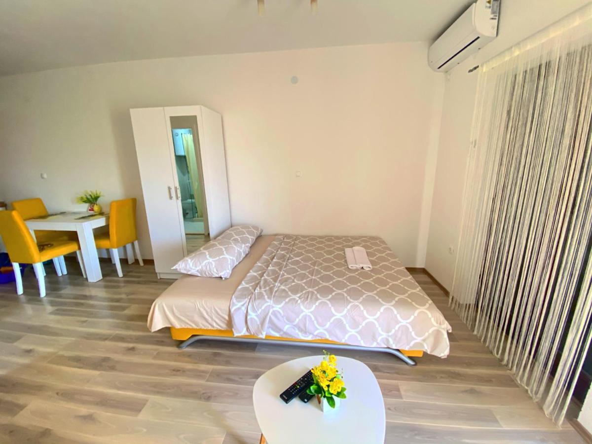 Apartmani Ivkovic+ Trebinje Eksteriør bilde