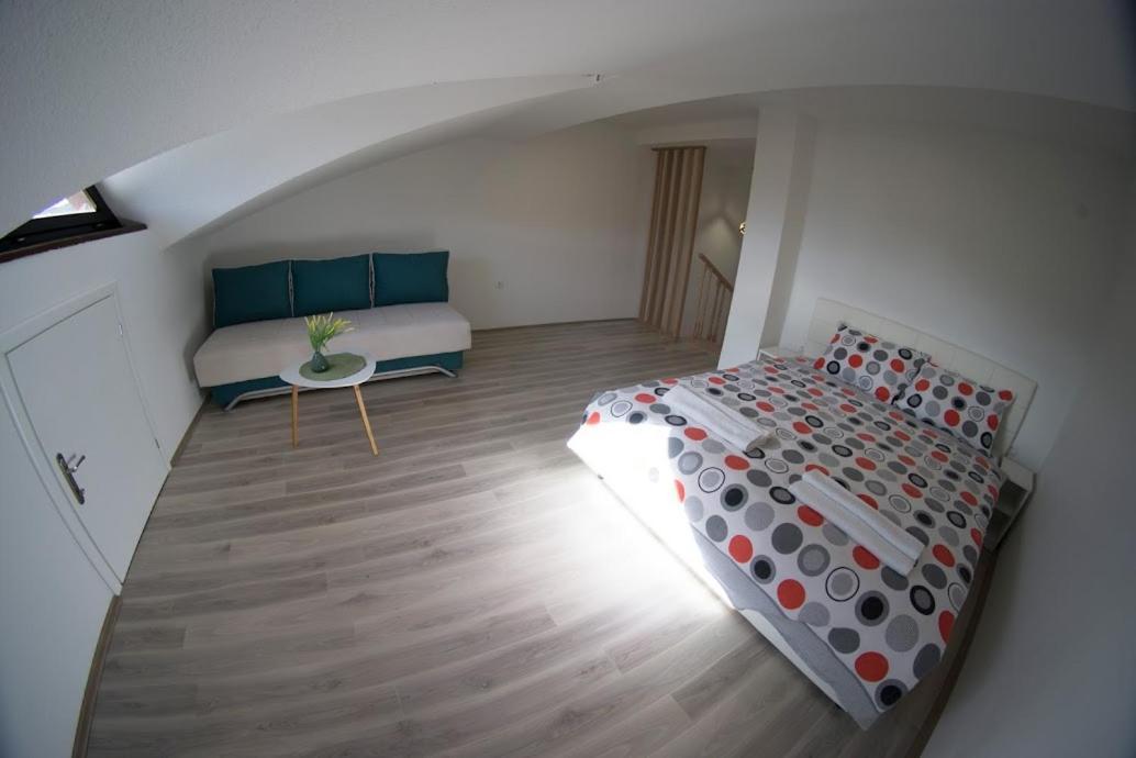 Apartmani Ivkovic+ Trebinje Eksteriør bilde